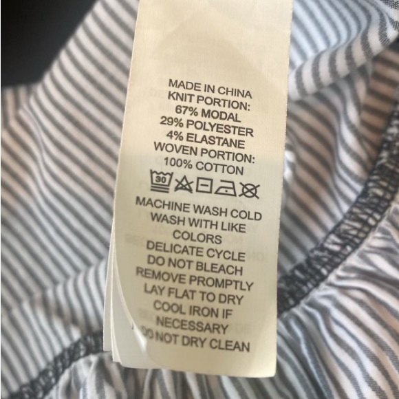 Kate Spade Broome Street spring black & white mix media top with ruffle medium - Picture 11 of 11